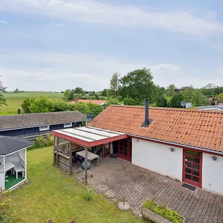 Exuding Coziness And Comfort Vakantiehuis